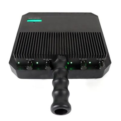 Independently controllable GPS jammers