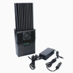 Handheld wireless signal jammer with 32 bands and 4 built-in cooling fans Handheld wireless signal jammer with 32 bands and 4 built-in cooling fans